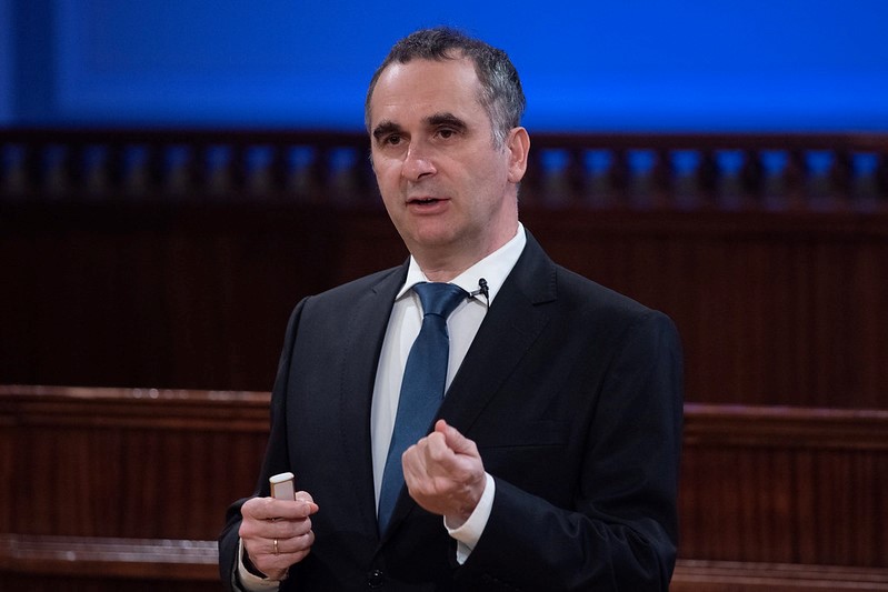 Dr. Stipsicz András